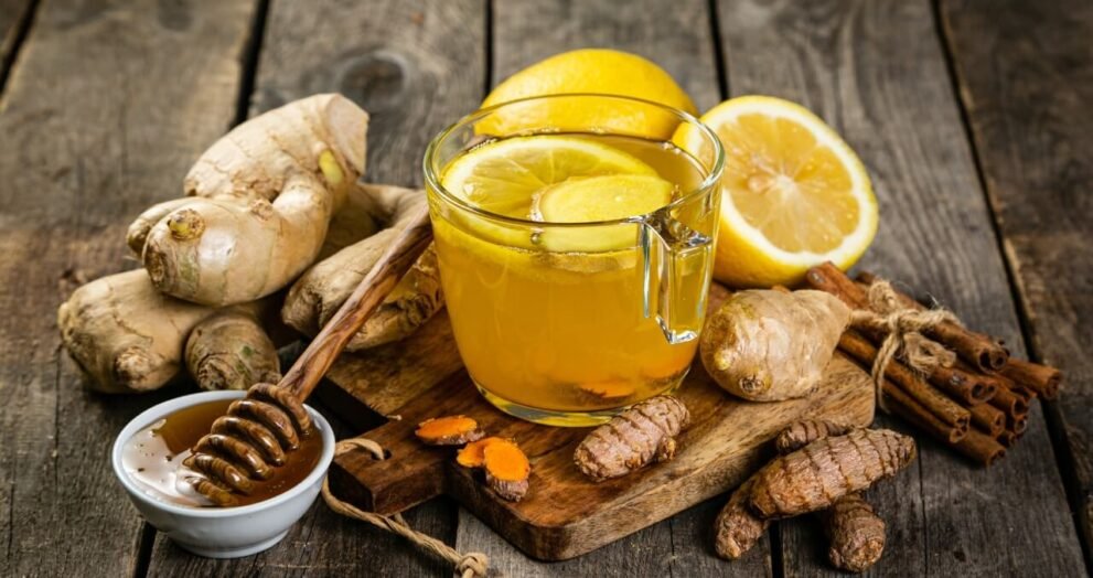 tea with lemon honey and ginger