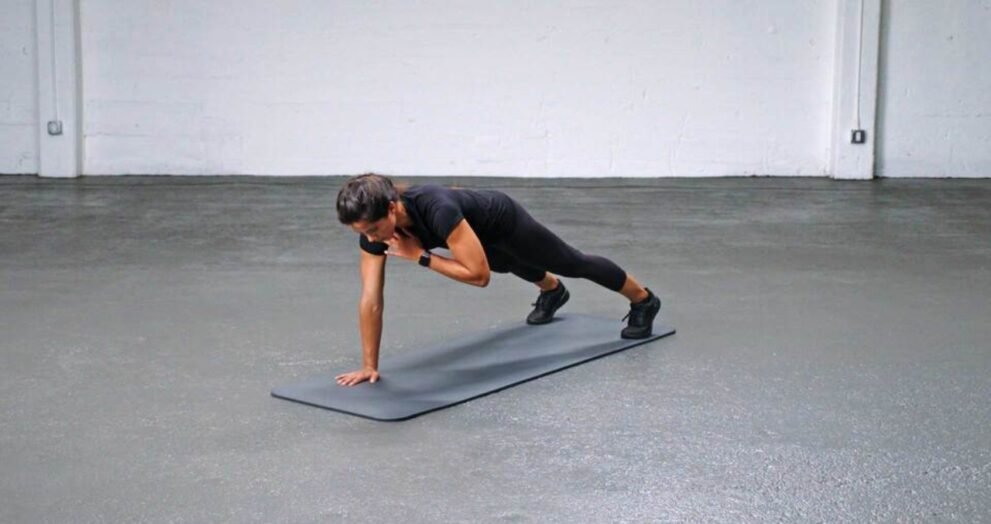 Plank Shoulder Taps