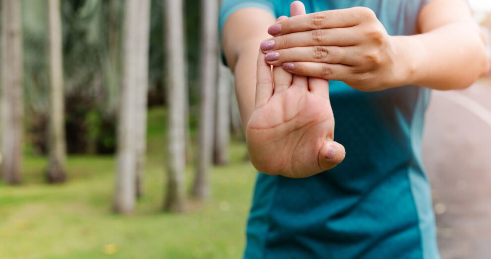 wrist flexor stretch