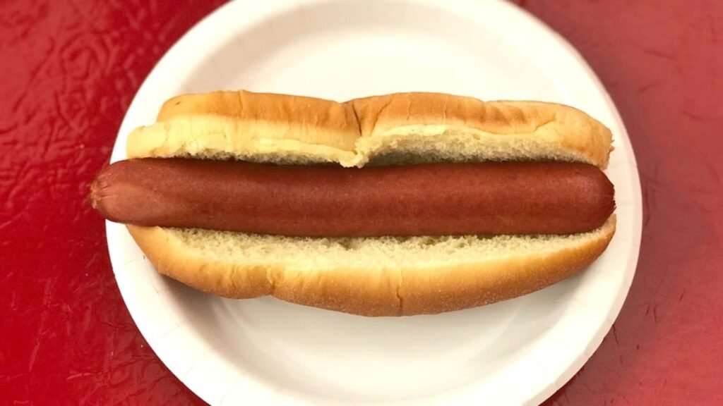 costco hot dog nutrition
